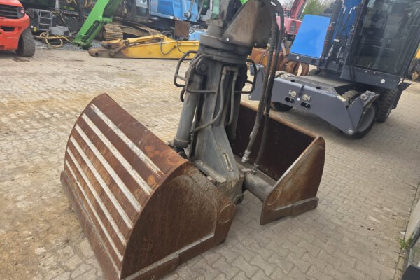 247568 Clamshell (10)