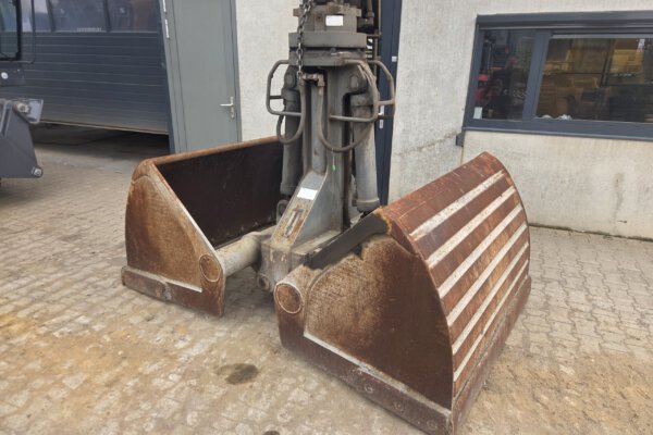 247568 Clamshell (3)