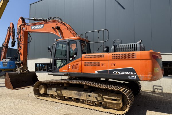 3 Doosan DX340LC-5