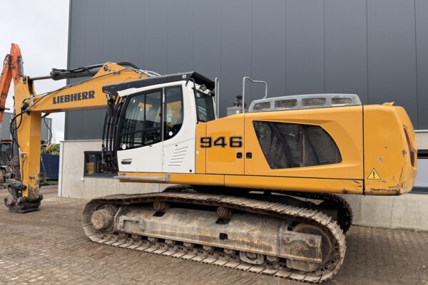 3 Liebherr R946LC