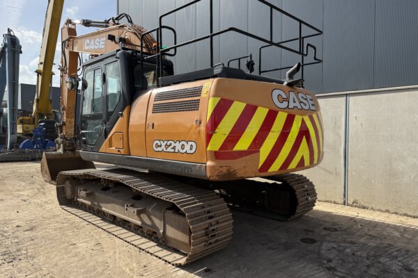 4 Case CX210D