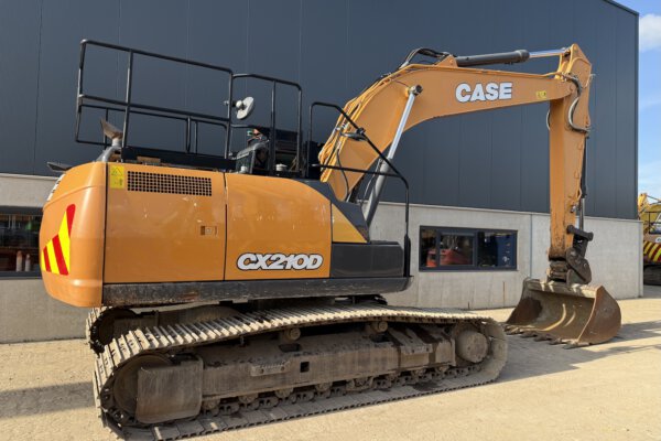 5 Case CX210D