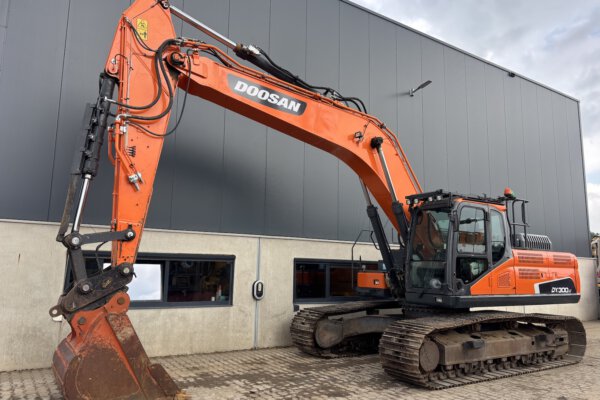 1 Doosan DX300LC-5