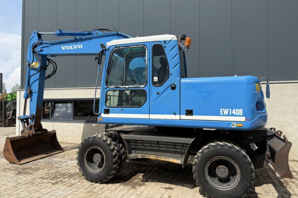 3 Volvo EW140B