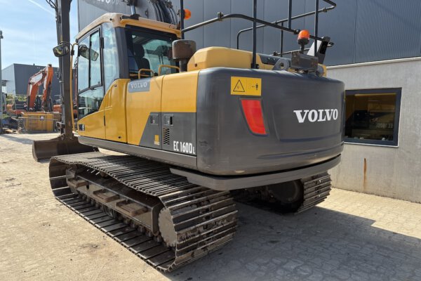 4 Volvo EC160DL