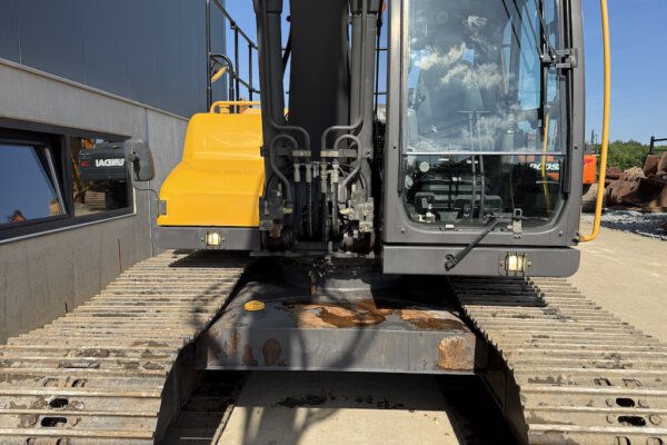 5 Volvo EC160DL