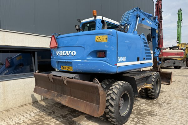 9.1 Volvo EW140B