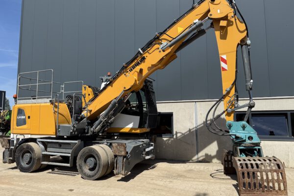 9.2 Liebherr LH22M