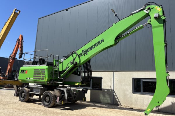 9.2 Sennebogen 821