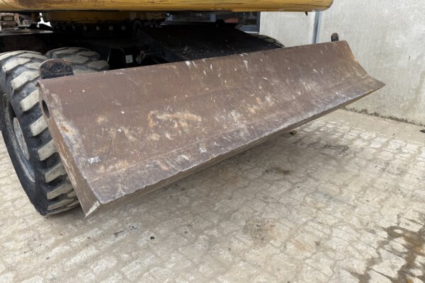 Undercarriage 1