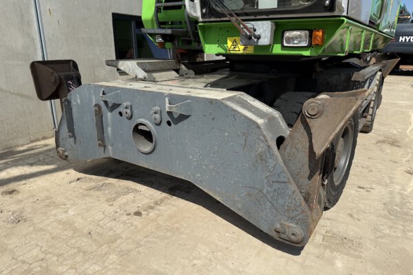 Undercarriage 2