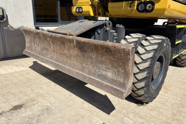 Undercarriage 2