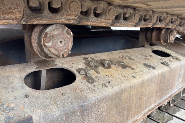 Undercarriage 3