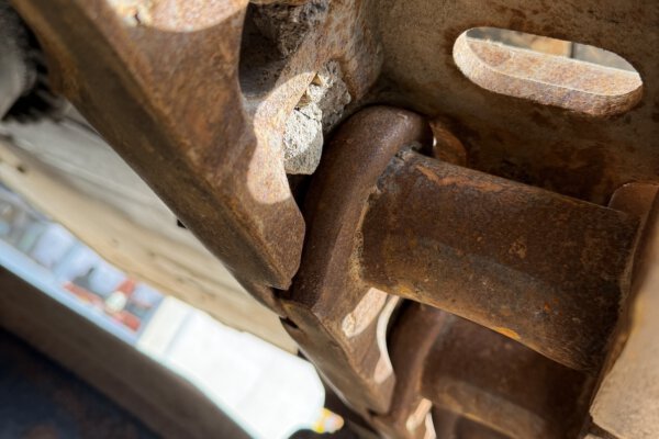 Undercarriage 3