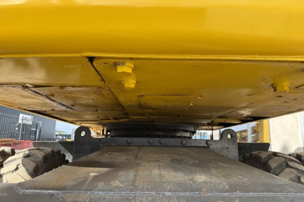 Undercarriage 3