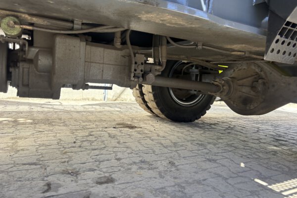 Undercarriage 4
