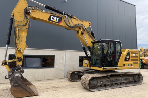 1 Cat 320