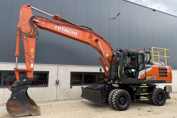 1 Hitachi ZX220W-7