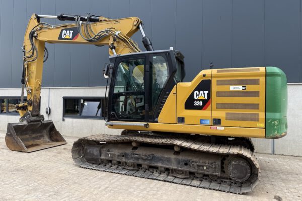 2 Cat 320