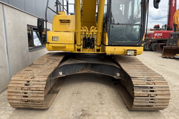 4 Komatsu PC210LC-10