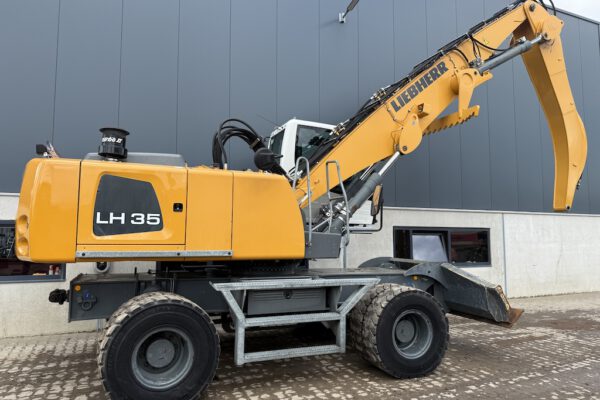 5 Liebherr LH35M