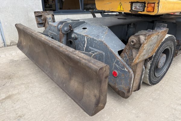Undercarriage 1