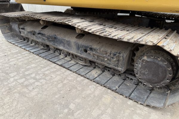 Undercarriage 1