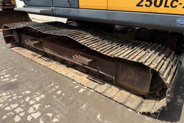Undercarriage 1