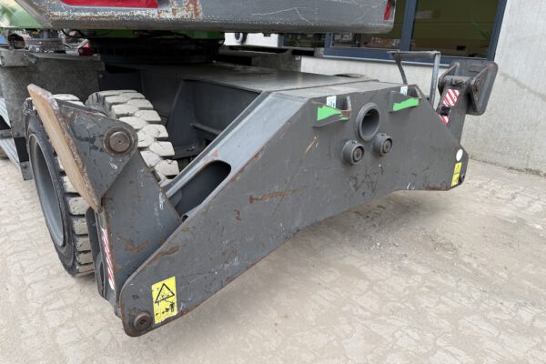 Undercarriage 1