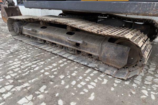 Undercarriage 1