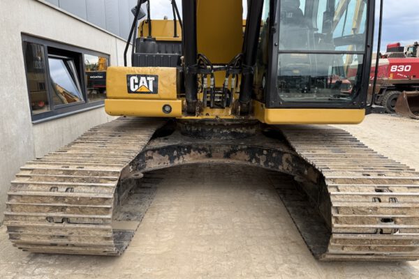 Undercarriage 4
