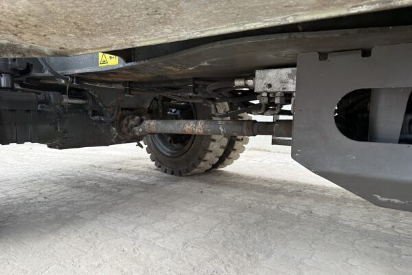Undercarriage 4