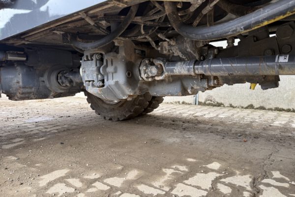 Undercarriage 4