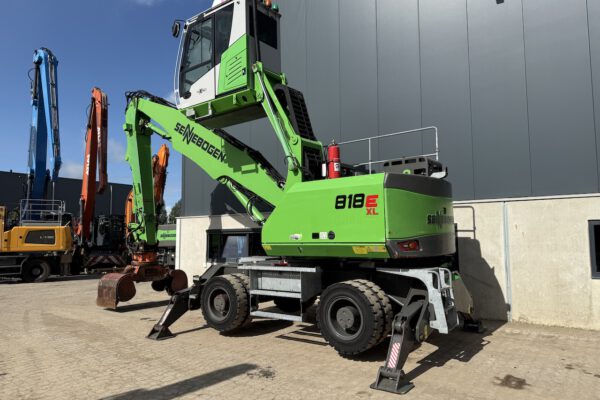 3 Sennebogen 818ME
