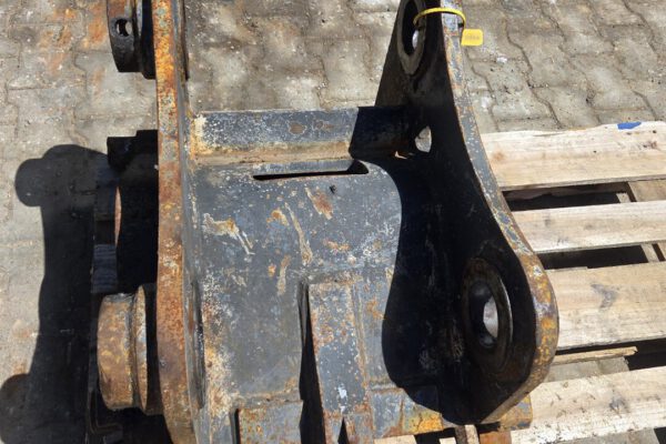 4866 Quickcoupler verachtert 80-33 (2)