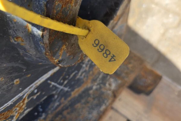 4866 Quickcoupler verachtert 80-33 (5)
