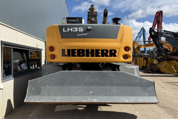 7 Liebherr LH35M