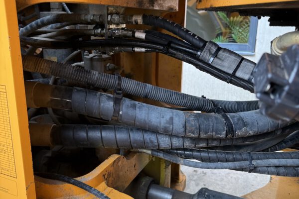 Undercarriage 2