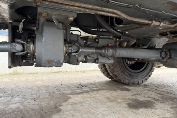 Undercarriage 3