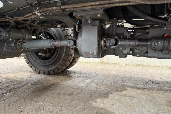 Undercarriage 4
